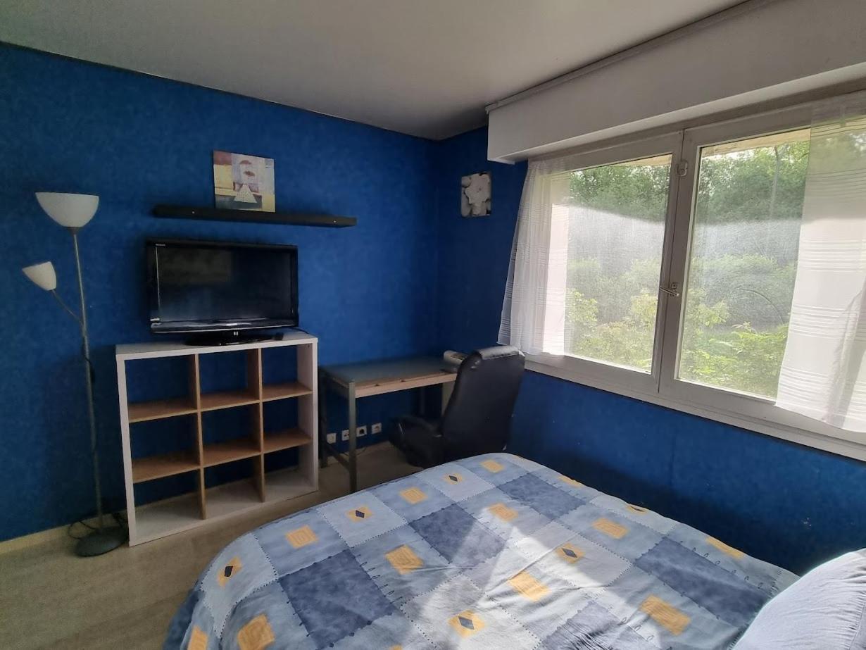 Chambre Avec Sdb Et Toilettes Privatives Rosny-sous-Bois Buitenkant foto